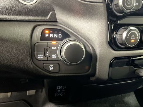 New 2026 RAM 1500 Express AWD/4WD image 17