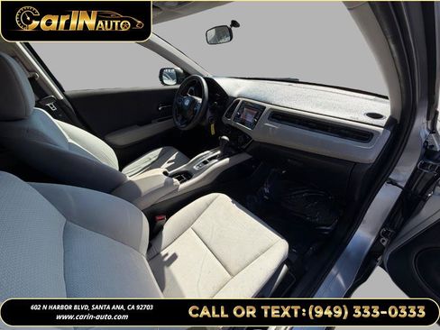 Used 2020 Honda HR-V LX image 11