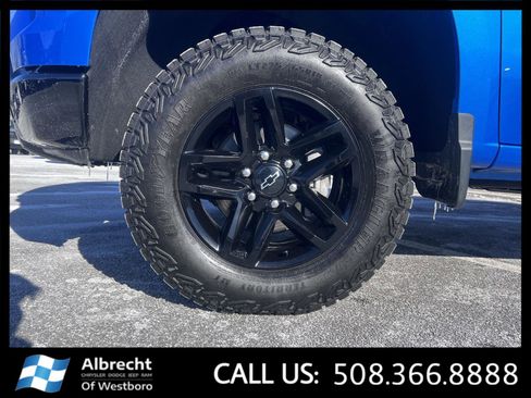 Used 2025 Chevrolet Silverado 1500 LT Trail Boss w/ Convenience Package II image 33