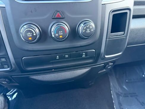 Used 2024 RAM 1500 Classic Warlock AWD/4WD image 16