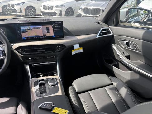 Used 2025 BMW 330i xDrive Sedan AWD/4WD image 31