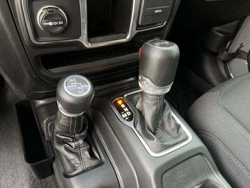 Used 2023 Jeep Wrangler Sport image 26