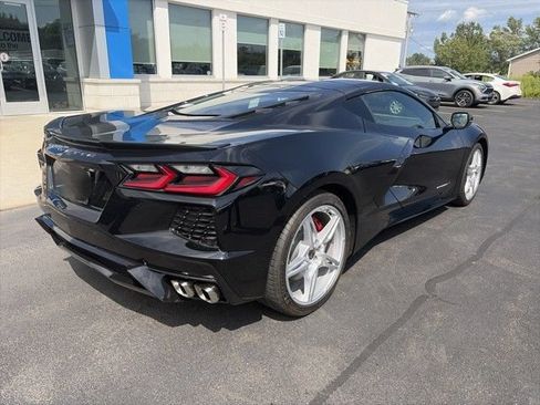 Used 2021 Chevrolet Corvette Stingray Coupe w/ Chrome Exterior Badge Package RWD image 11