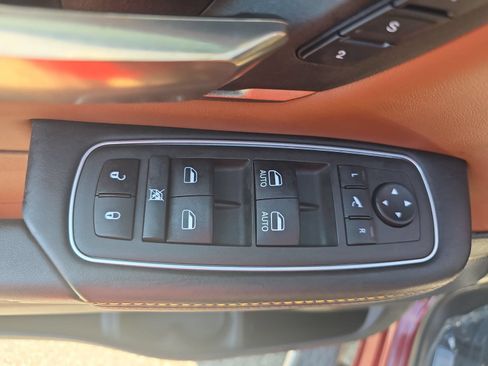 Used 2022 RAM 1500 Limited AWD/4WD image 29