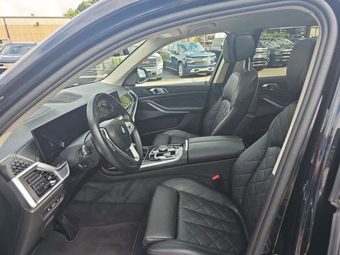 Used 2024 BMW X7 xDrive40i image 17