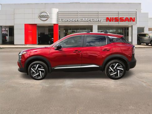 New 2026 Nissan Kicks SV w/ Charging Package FWD image 5