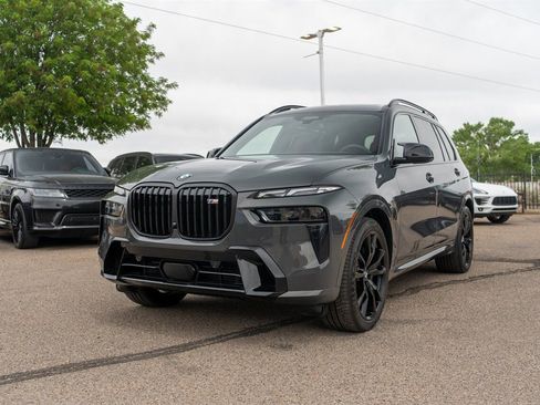Used 2026 BMW X7 M60i image 3