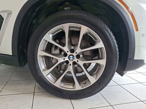 Used 2026 BMW X5 xDrive40i AWD/4WD image 16