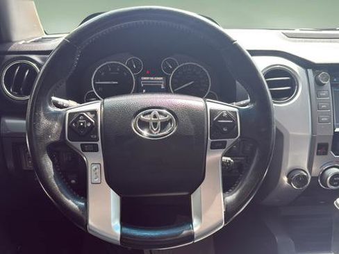 Used 2017 Toyota Tundra Platinum AWD/4WD image 9