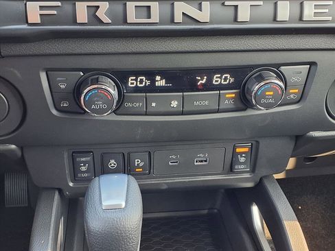 New 2025 Nissan Frontier SV w/ SV Convenience Package image 16
