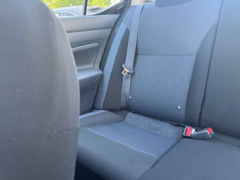 Used 2025 Nissan Versa SV FWD image 36