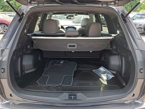 Used 2025 Subaru Forester Premium AWD/4WD image 29
