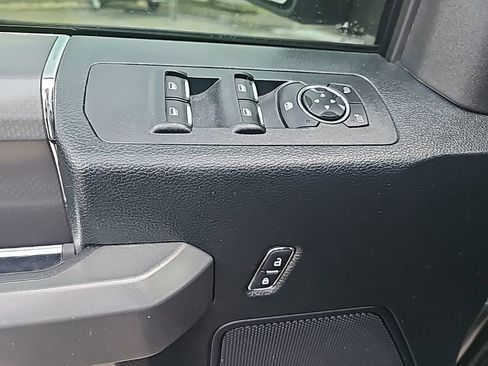 Used 2016 Ford F150 XLT w/ Equipment Group 301A Mid image 18