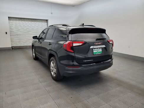 Used 2022 GMC Terrain SLE w/ Driver Convenience Package FWD image 5