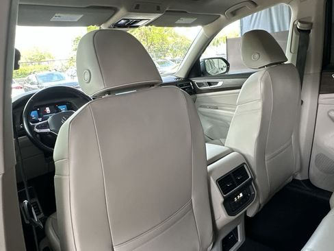 Used 2024 Volkswagen Atlas SEL Premium R-Line AWD/4WD image 23