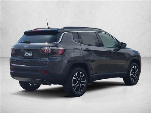 Used 2022 Jeep Compass Limited AWD/4WD image 5
