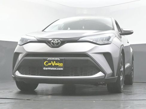 Used 2020 Toyota C-HR XLE FWD image 47