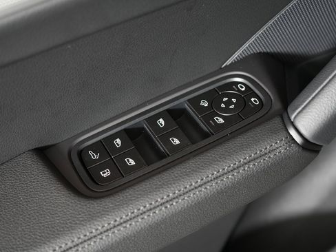 New 2026 Porsche Cayenne E-Hybrid image 17