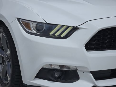 Used 2017 Ford Mustang Convertible w/ Equipment Group 051A RWD image 9