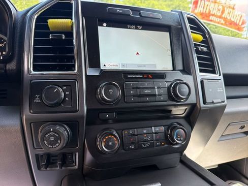 Used 2017 Ford F150 XLT w/ Equipment Group 302A Luxury AWD/4WD image 18