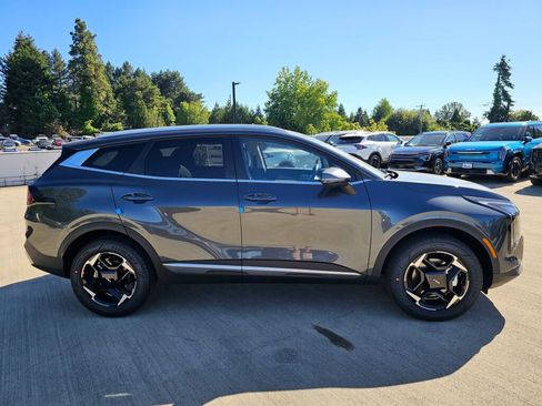 New 2026 Kia Sportage EX AWD/4WD image 4