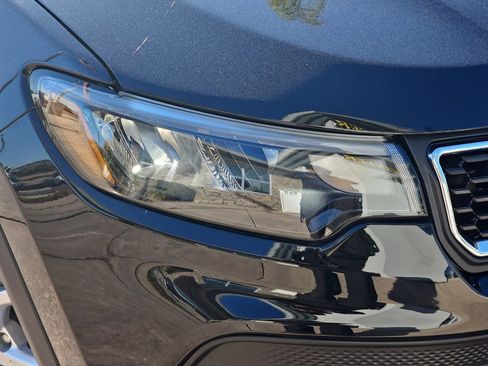 Used 2024 Jeep Compass Sport image 33