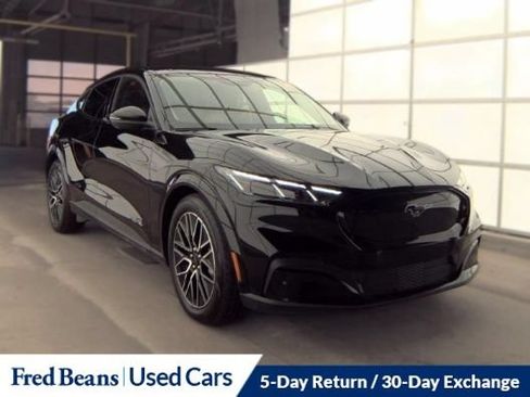 Used 2025 Ford Mustang Mach-E Premium AWD/4WD image 1