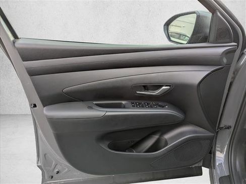 New 2026 Hyundai Tucson SE image 22