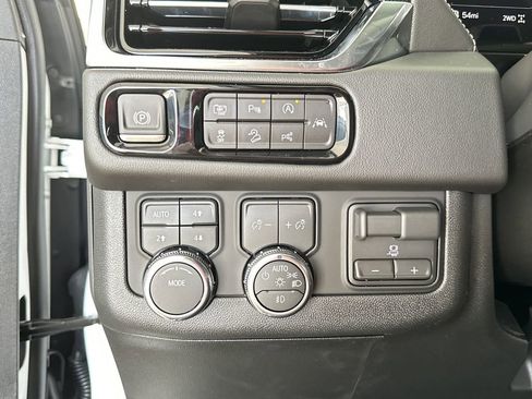 New 2026 GMC Yukon XL Elevation AWD/4WD image 19