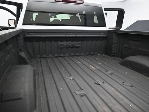 Used 2025 GMC Sierra 2500 SLT AWD/4WD image 37