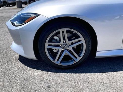 Certified 2024 Nissan Z Sport w/ Floor Mat Package RWD image 25