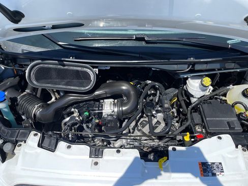 Used 2025 Ford Transit 350 XLT image 9