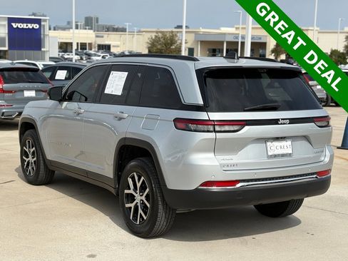 Used 2025 Jeep Grand Cherokee Limited w/ Luxury Tech Group II image 6