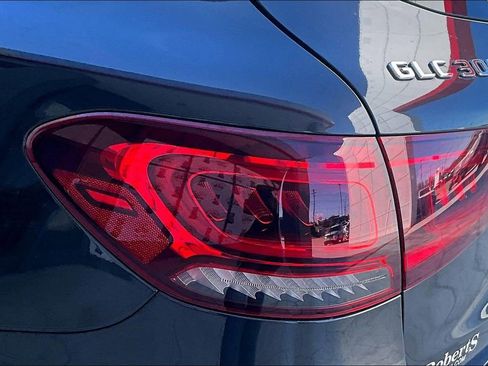 Used 2020 Mercedes-Benz GLC 300 4MATIC image 22