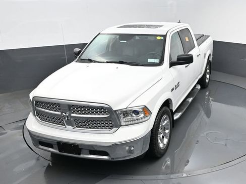 Used 2018 RAM 1500 Laramie image 22