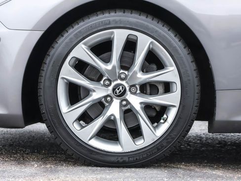 Used 2013 Hyundai Genesis 2.0T image 15