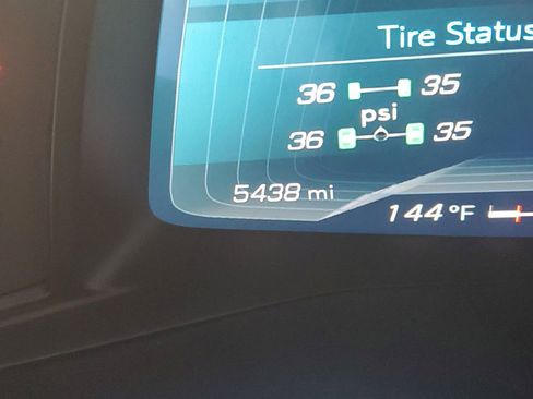 Used 2024 Chevrolet Corvette Stingray Premium Conv w/ Z51 Performance Package image 31