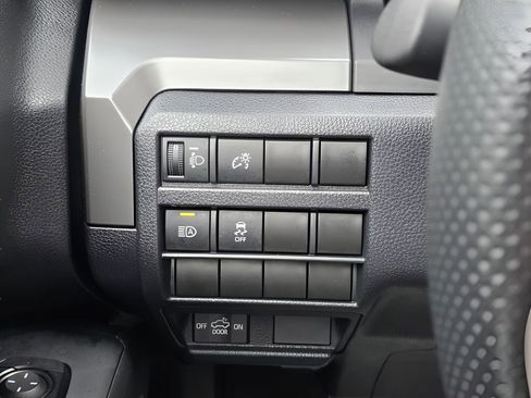 Used 2024 Toyota Tacoma SR5 AWD/4WD image 19