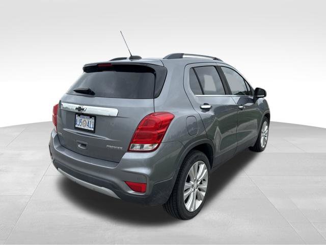 Used 2020 Chevrolet Trax Premier FWD image 3