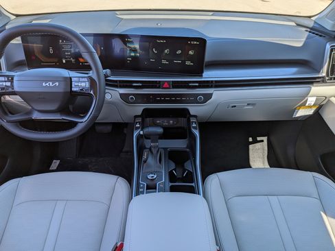New 2026 Kia Sorento S FWD image 20