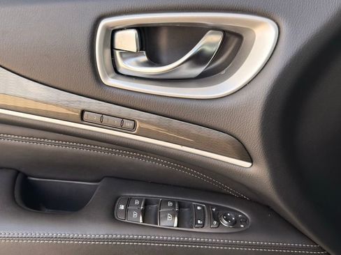 Used 2020 INFINITI QX60 Luxe w/ Essential Package FWD image 35