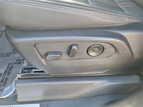 Certified 2024 Chevrolet Silverado 1500 High Country w/ Technology Package image 18