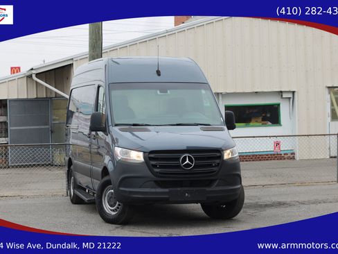 Used 2019 Mercedes-Benz Sprinter 144 image 1