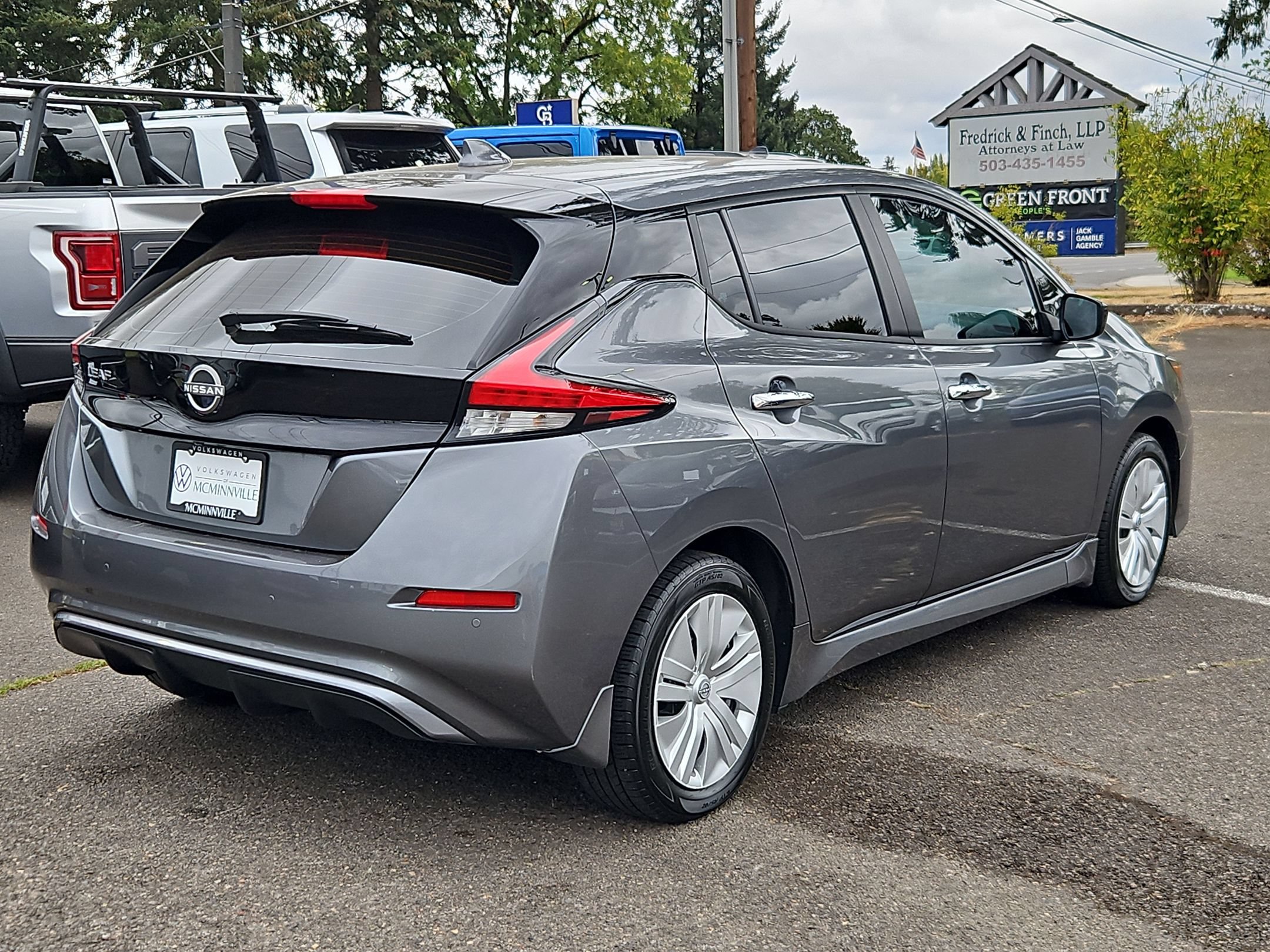 Used 2025 Nissan Leaf S FWD image 5