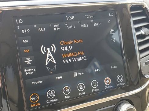 Used 2021 Jeep Grand Cherokee Limited image 13