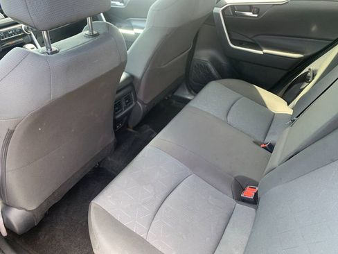 Used 2025 Toyota RAV4 XLE AWD/4WD image 14