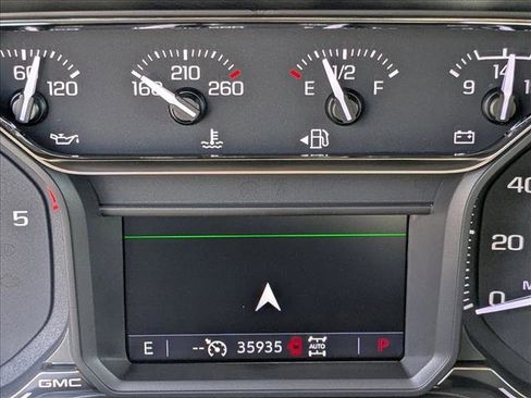 Used 2021 GMC Sierra 2500 SLT w/ SLT Preferred Package image 10