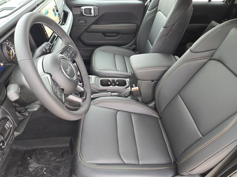 New 2026 Jeep Gladiator Sport AWD/4WD image 11