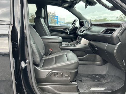 Used 2023 Chevrolet Tahoe Z71 w/ Z71 Off-Road Package image 17