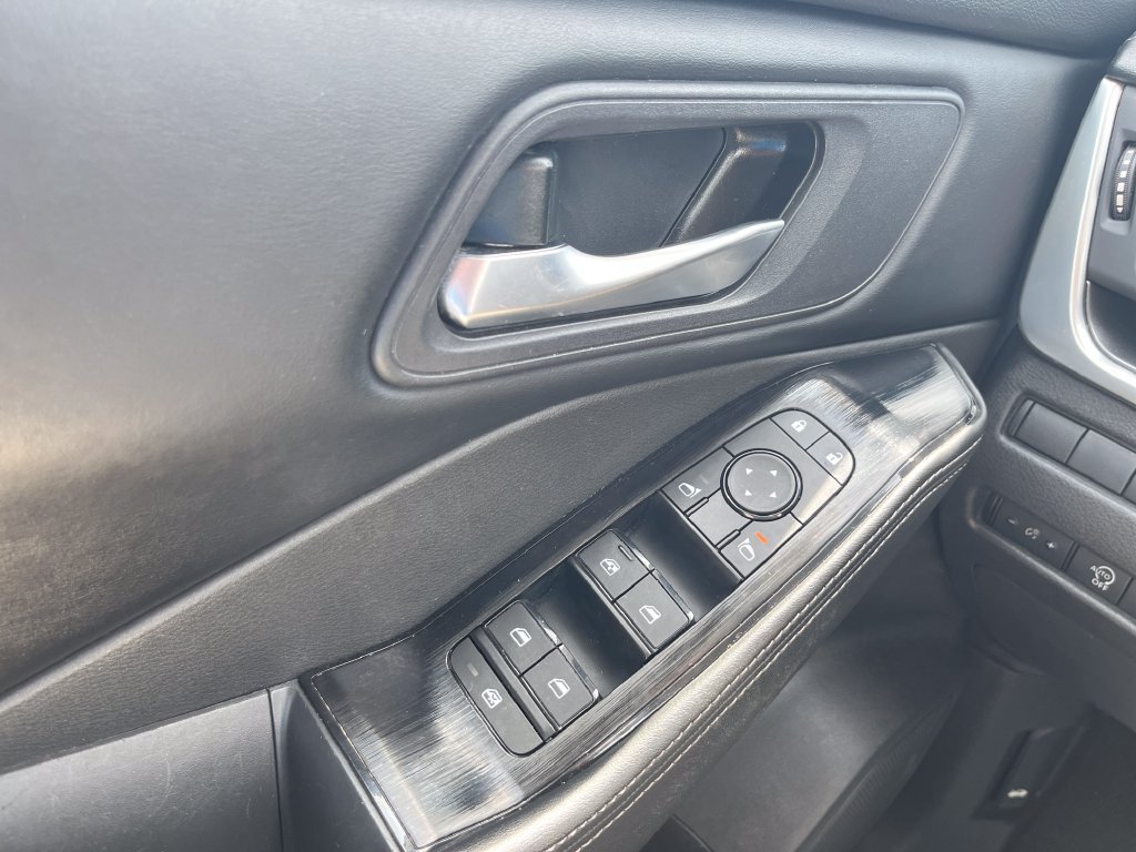 Used 2024 Nissan Rogue SV FWD image 10